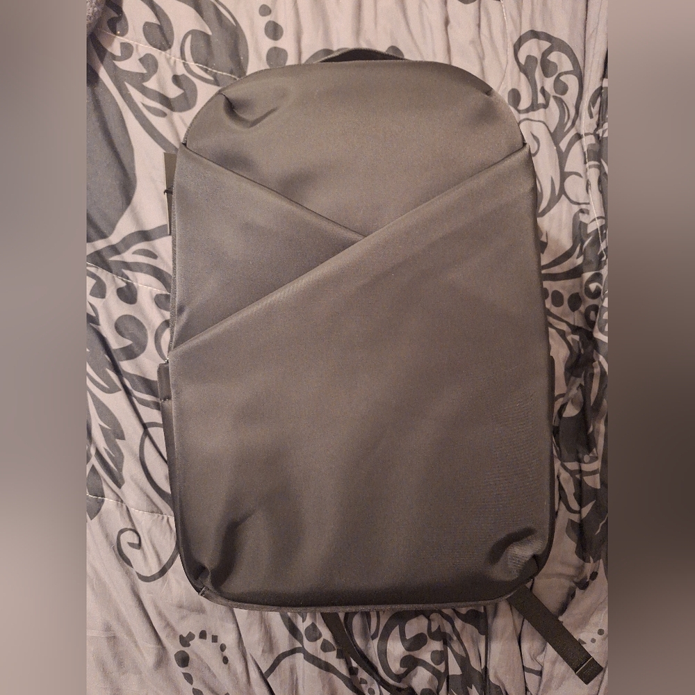 Lux and Nyx Origami Laptop Backpack - Picture 8 of 11
